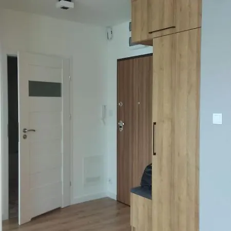 Nowoczesny Apartament Blisko Centrum Miasta *