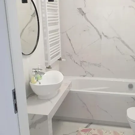 Nowoczesny Apartament Blisko Centrum Miasta